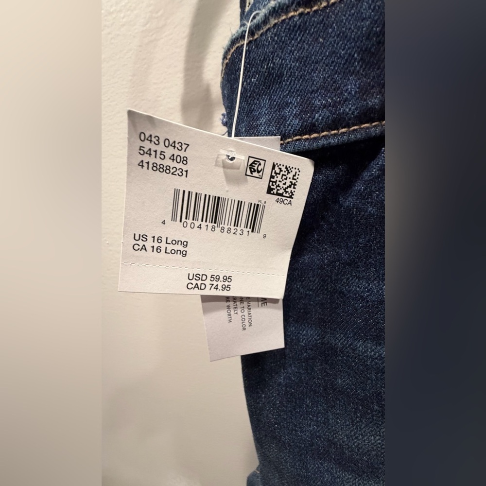 American Eagle 🦅 AE Strigid Low-Rise Ex-Boyfriend Jean - Picture 4 of 5